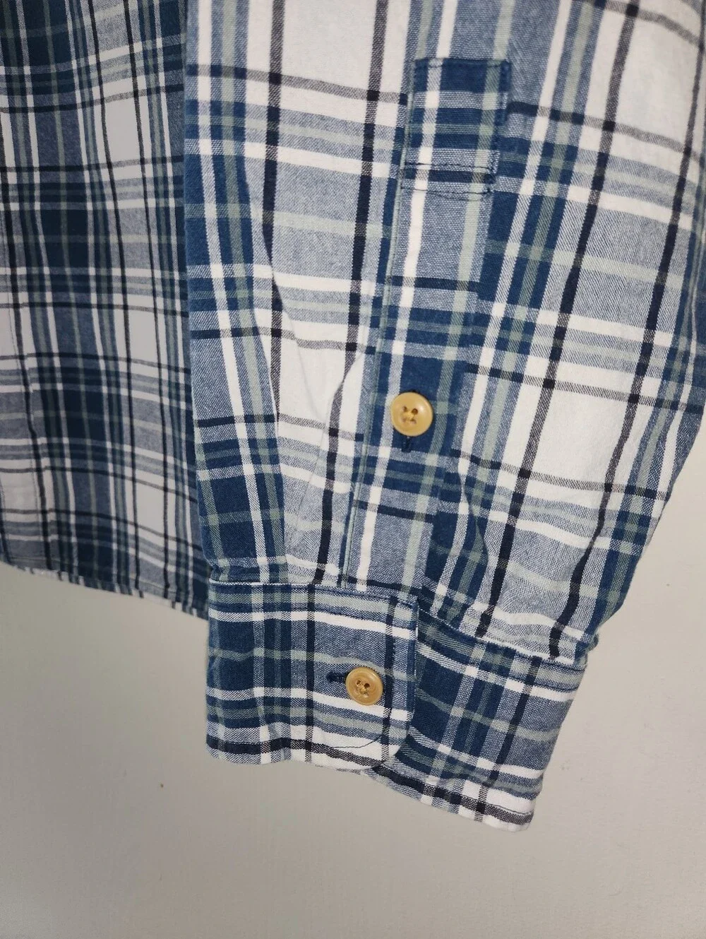 J Crew Button Down Blue White Plaid Men's Size XL EUC $27